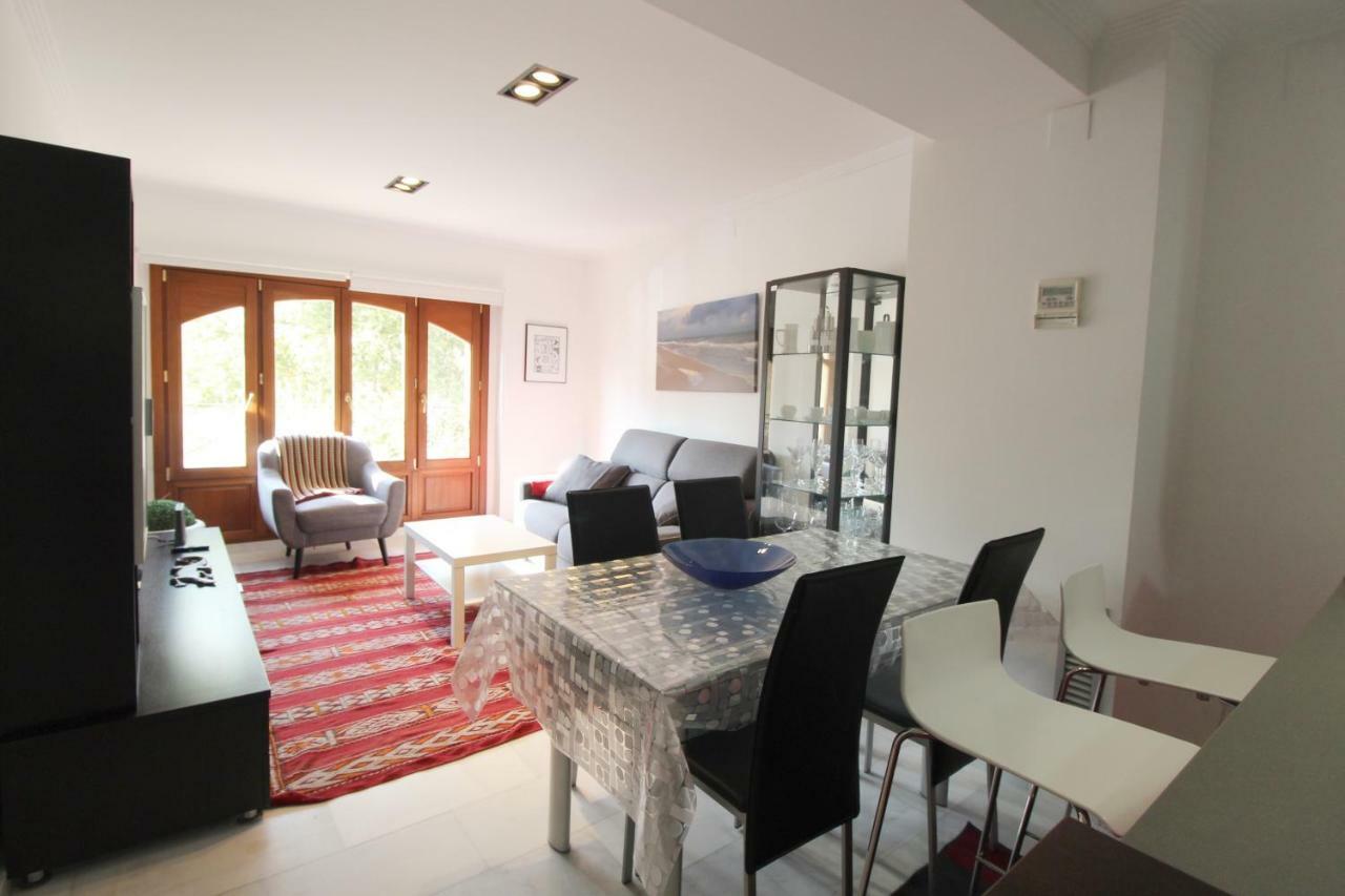 Precioso Apartamento Al Lado De Las Torres De Serrano Valencia Exterior photo
