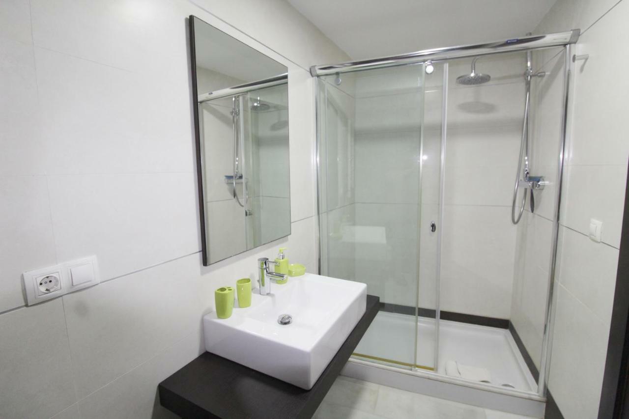 Precioso Apartamento Al Lado De Las Torres De Serrano Valencia Exterior photo